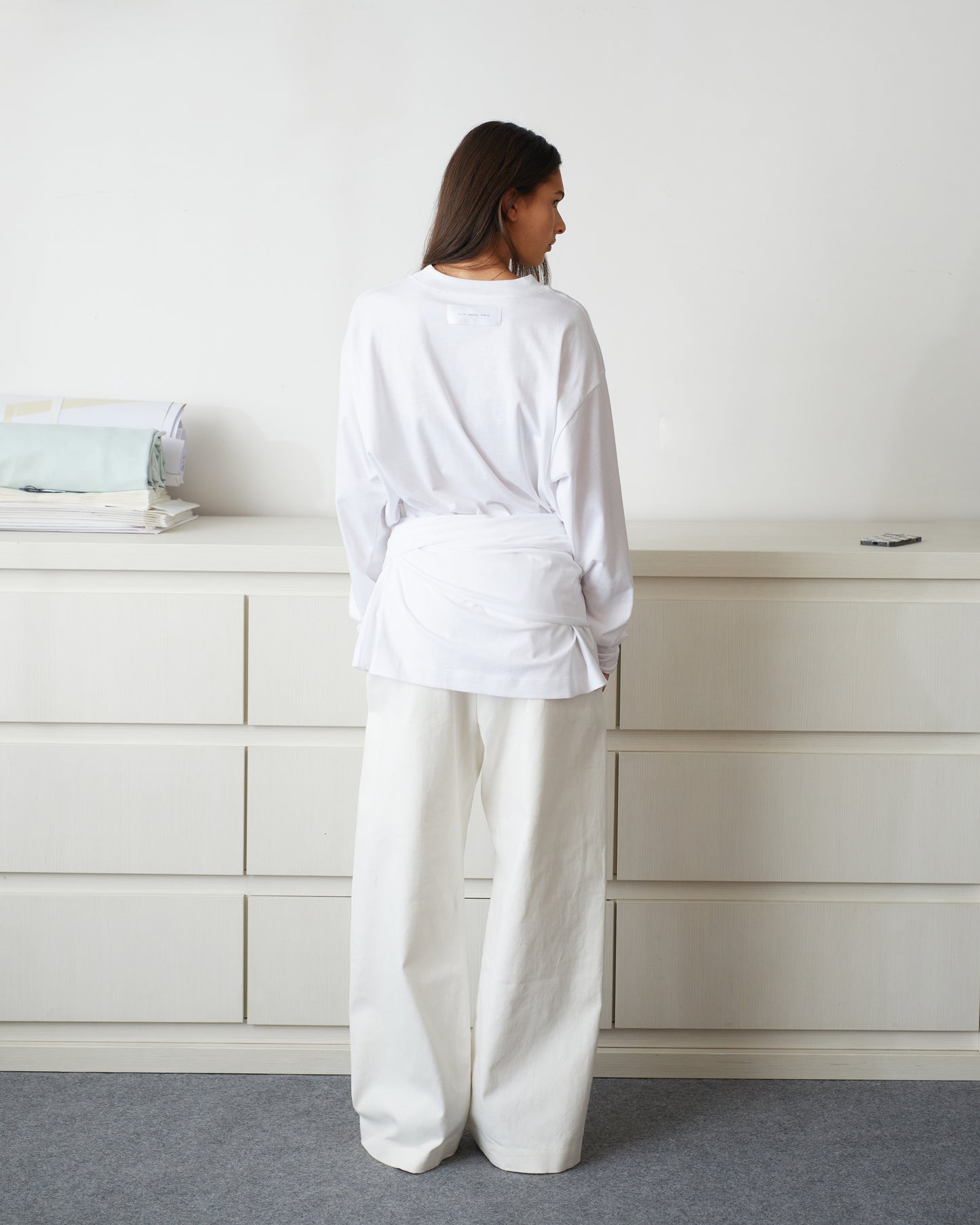 L.S T SHIRT \ White