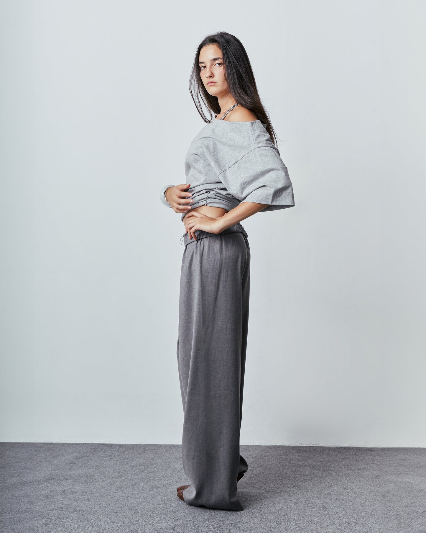A - SYMMETRIC T \ Grey melange