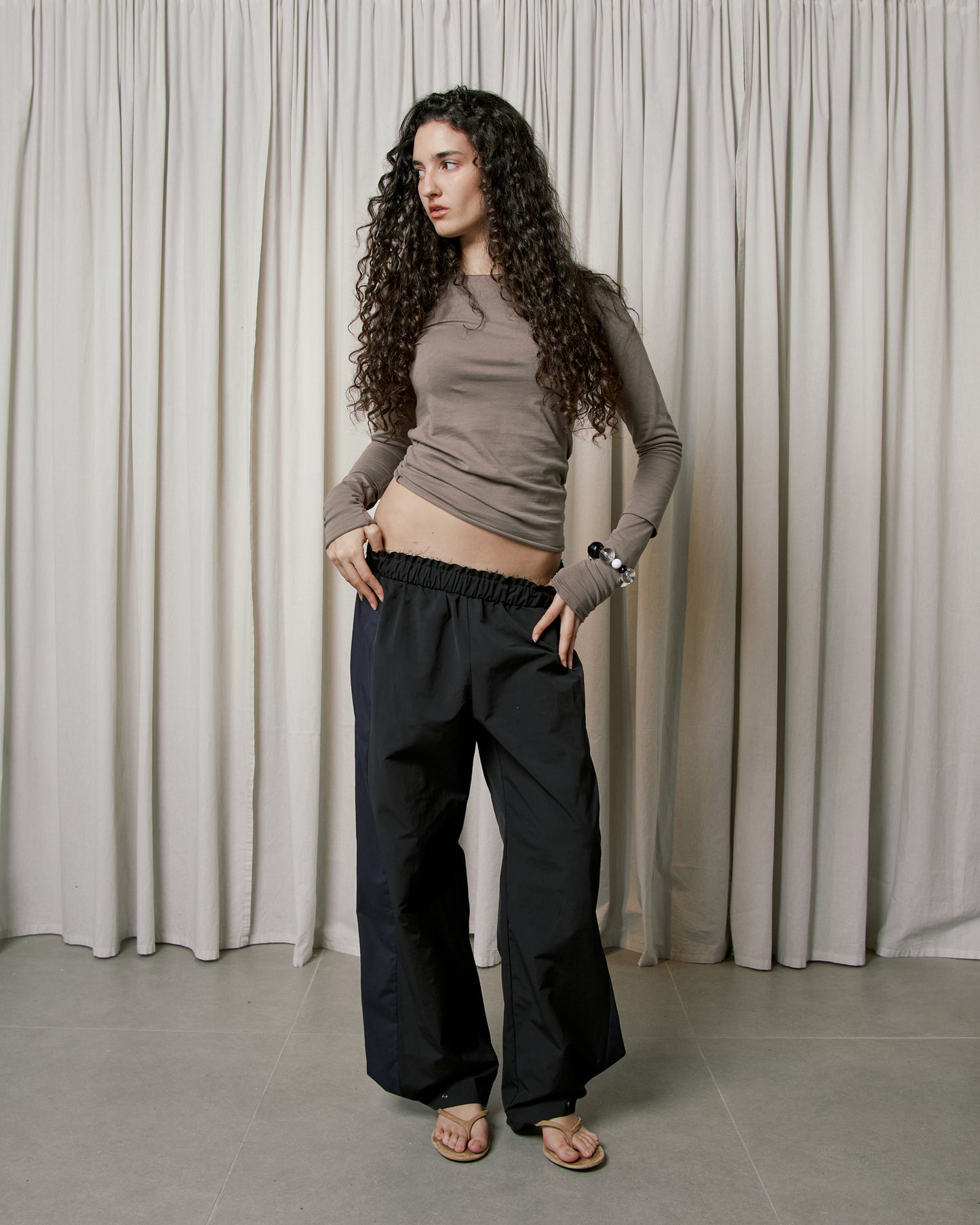 DOUBLE SLEEVES TOP \ Greige