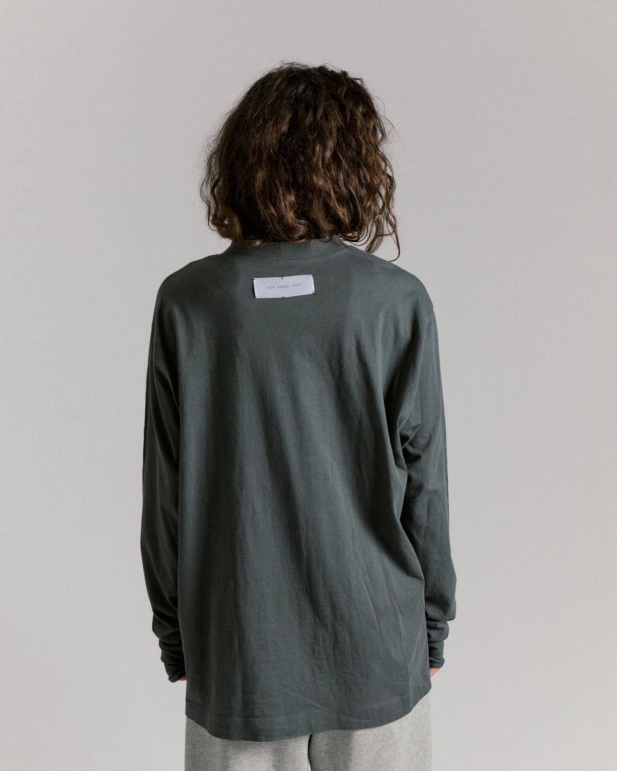 L.S T SHIRT \ Charcoal
