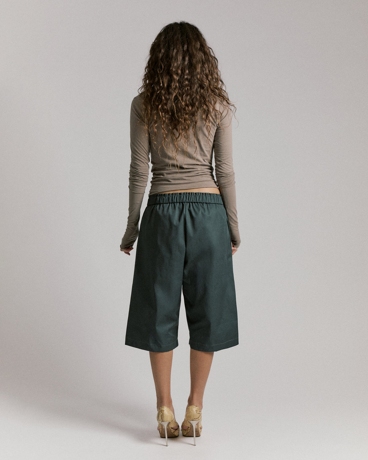 DOUBLE SLEEVES TOP \ Greige