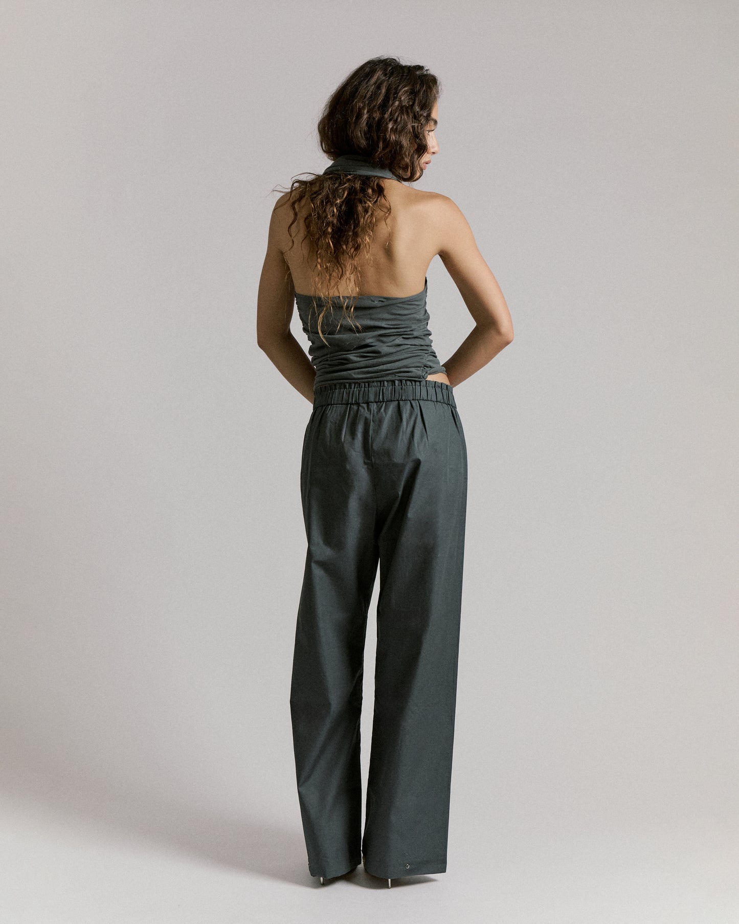 STATUE TOP \ Charcoal