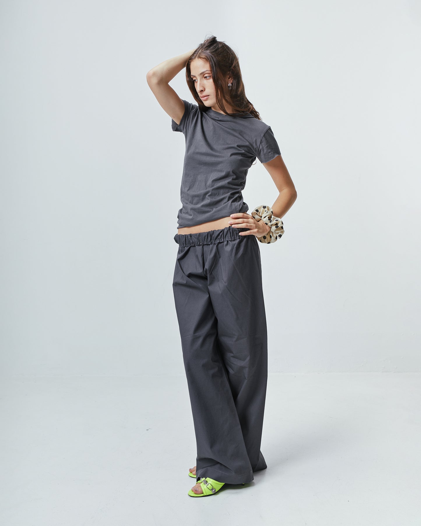 HOODIE TOP (short sleeves) \ Charcoal grey